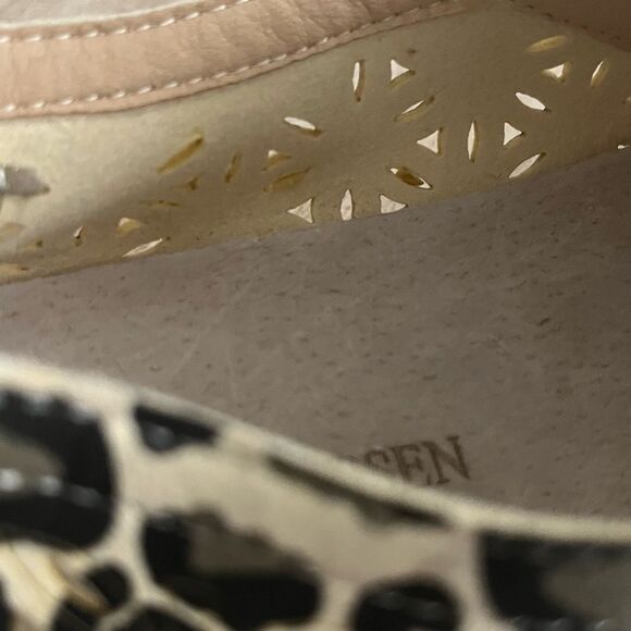 Isle Jacobsen Leopard Print Slip On Sneakers NWOB - Picture 10 of 10